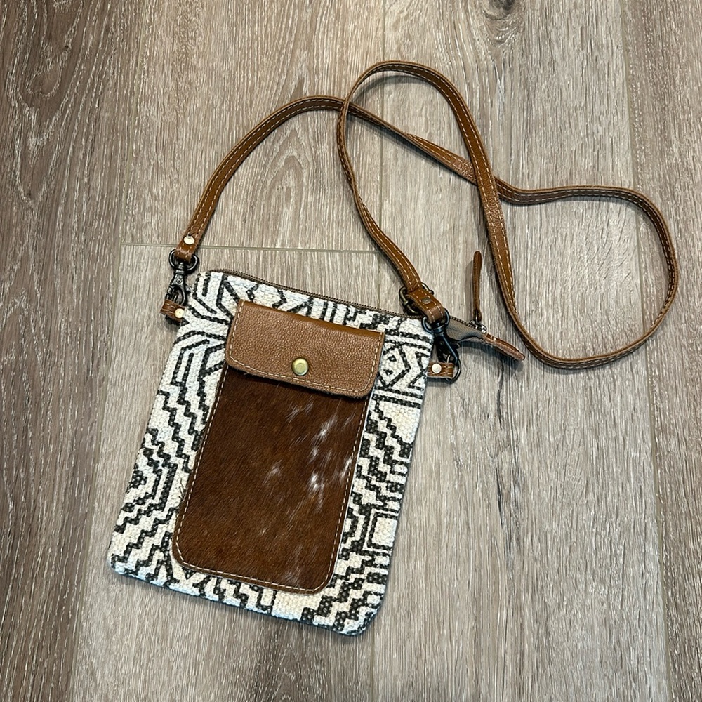 Myra Crossbody Bag